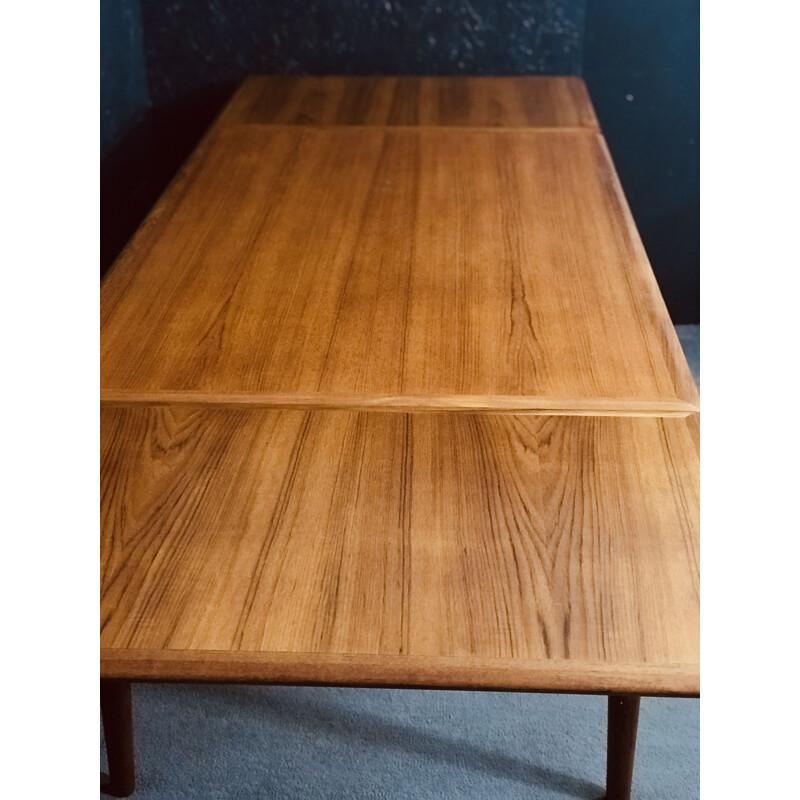 Mid century teak extending table, Denmark 1960s