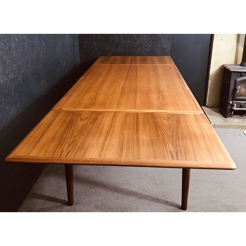 Mid century teak extending table, Denmark 1960s