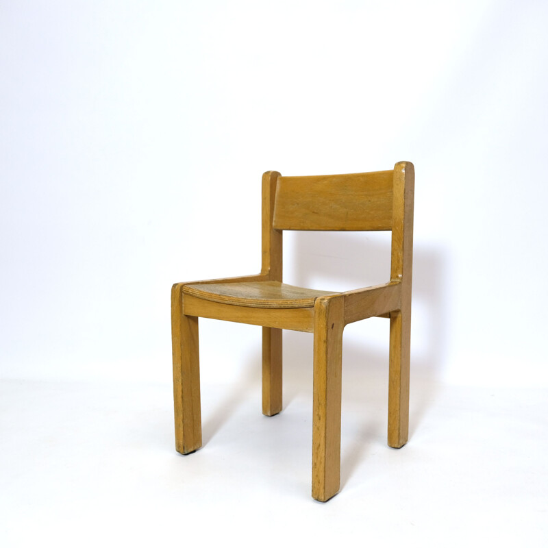 Vintage children's chair all in wood, 1960-1970