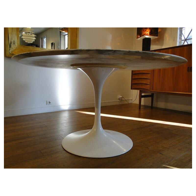 Knoll "Tulip" dining table in marble, Eero SAARINEN - 1970s