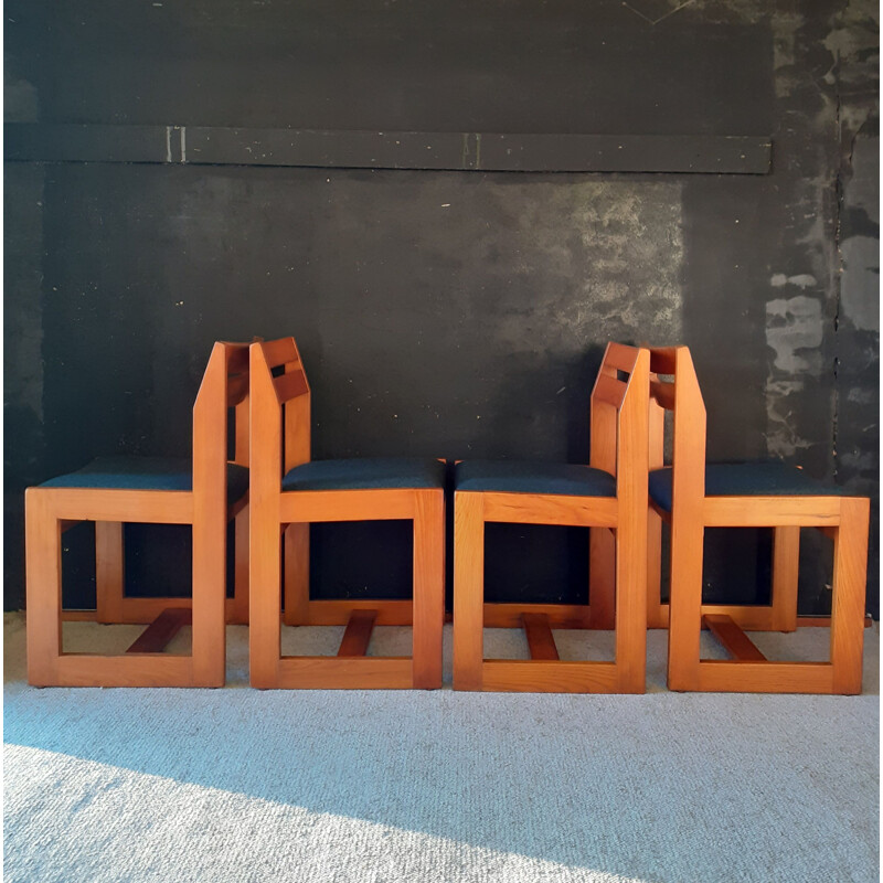 Ensemble de 4 chaises française vintage en orme massif de la Maison Regain, 1980