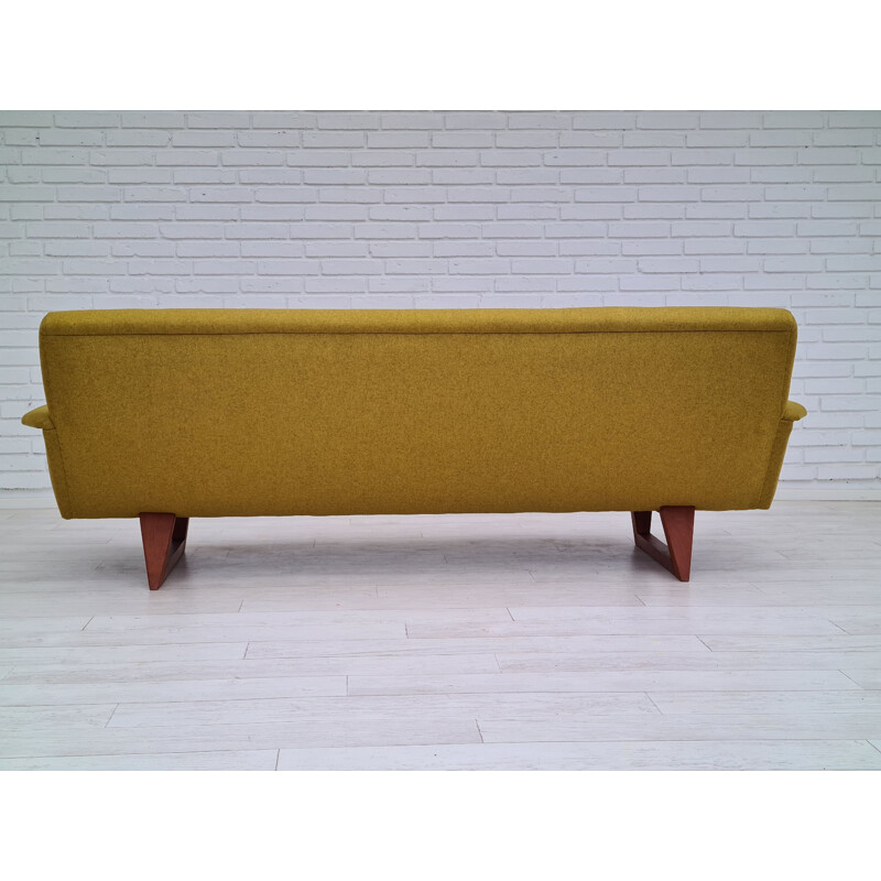 Danish vintage sofa by Illum Wikkelsø, 1960s