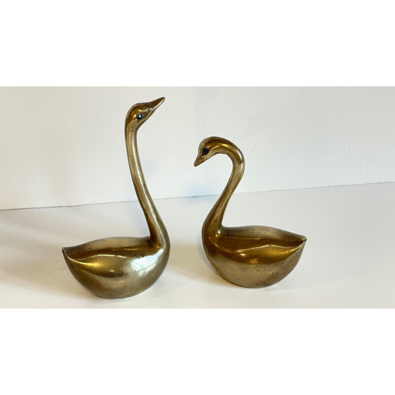 Pair of vintage swans in solid brass