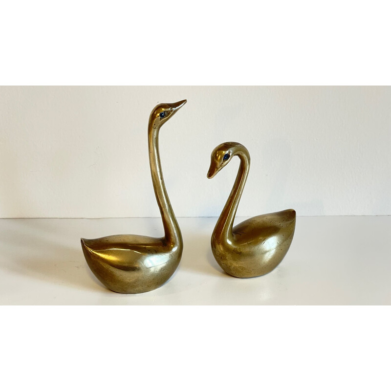 Pair of vintage swans in solid brass