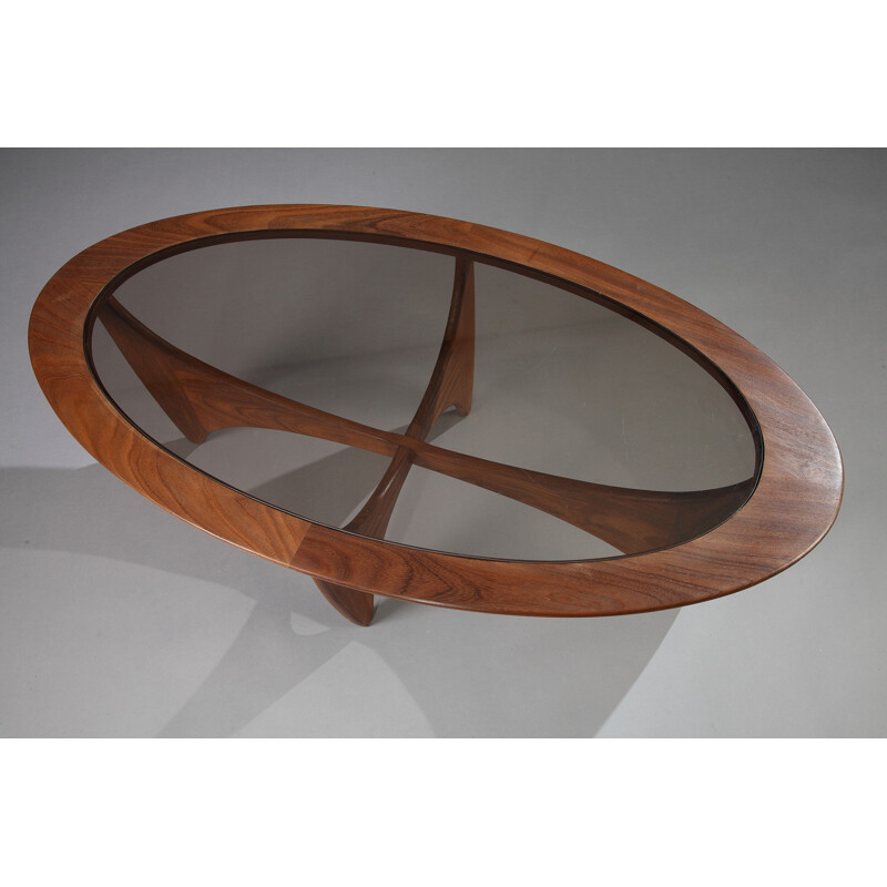 Oval G-Plan "Astro" coffee table in teak and smoked glass, Victor WILKINS - 1960s