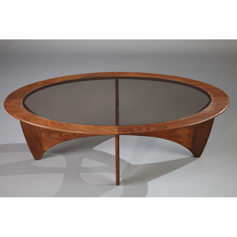 Oval G-Plan "Astro" coffee table in teak and smoked glass, Victor WILKINS - 1960s