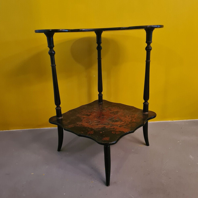 Vintage corner side table Japanese lacquerware, 1800s