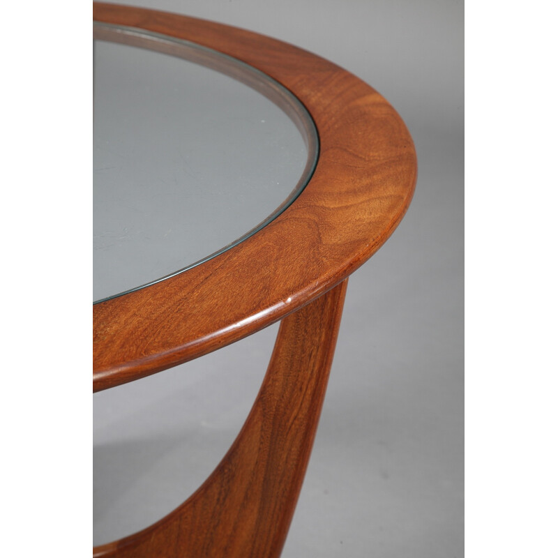Round G-Plan "Astro" coffee table in teak and glass, Victor WILKINS - 1960s