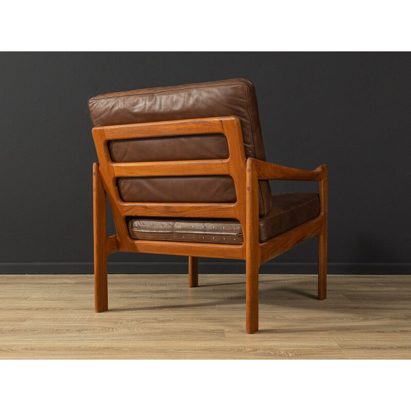 Vintage armchair in taek and leather by Illum Wikkelsø, 1960s