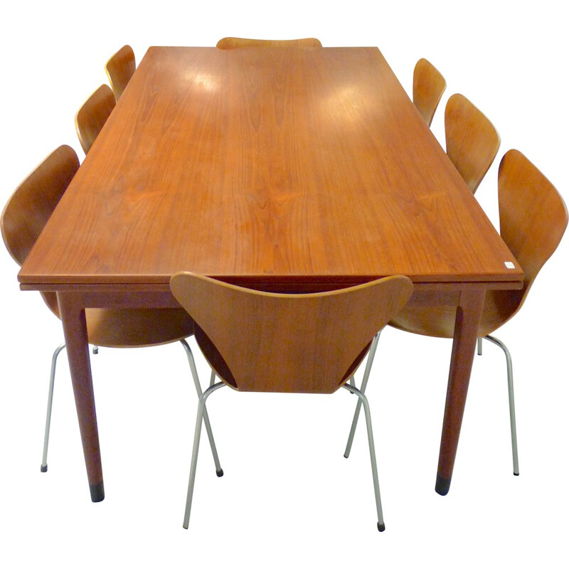 Set of table and 8 "Série 7" chairs in teak, Arne JACOBSEN & Niels O. MOLLER - 1970s