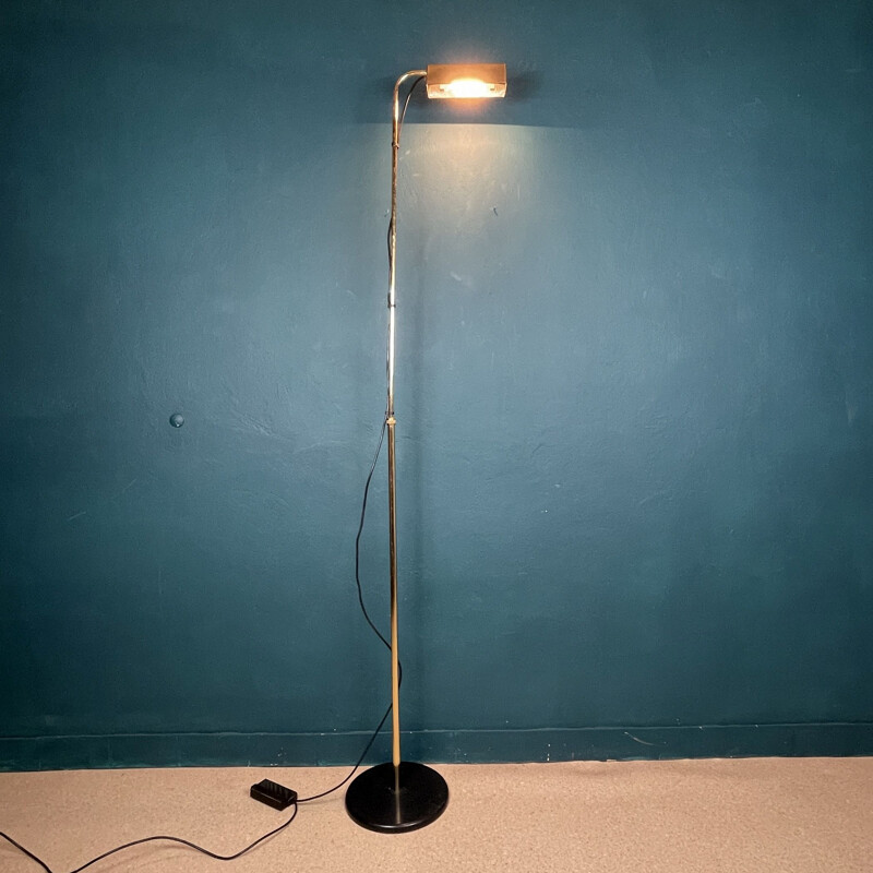 Lámpara de pie de latón vintage de Relux Milano, Italia 1970