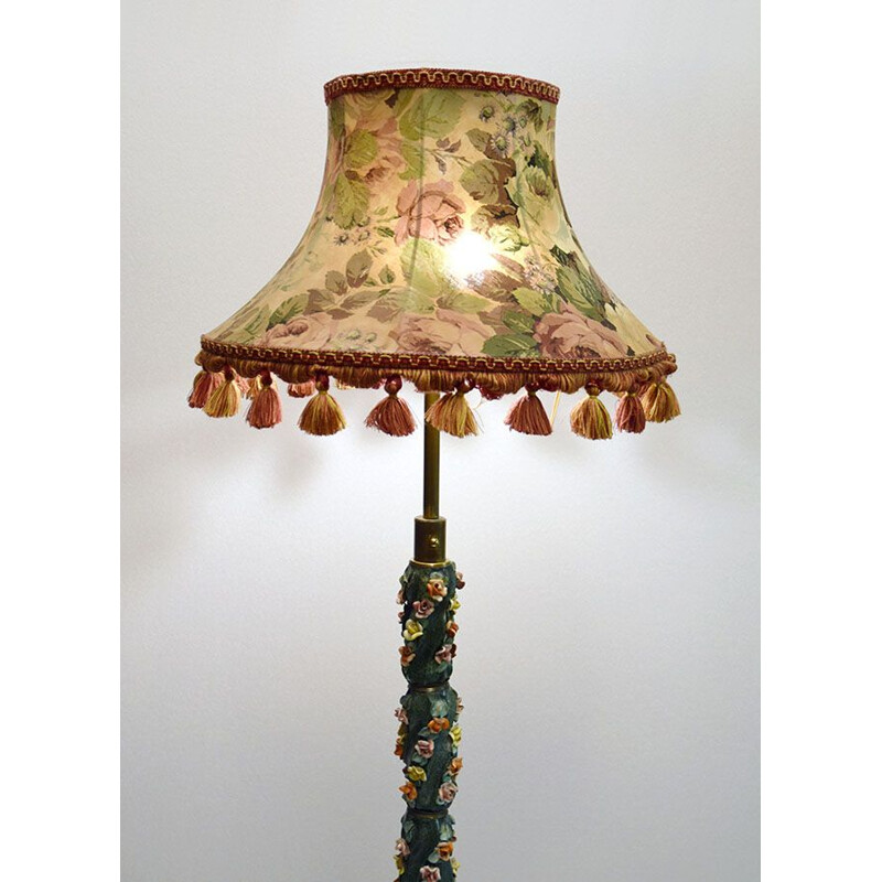 Vintage-Stehlampe aus Keramik mit kleinen Rosen, Italien 1950