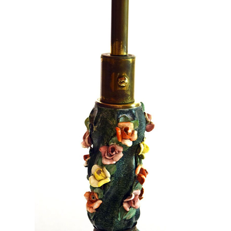 Lámpara de pie vintage de cerámica con pequeñas rosas, Italia 1950