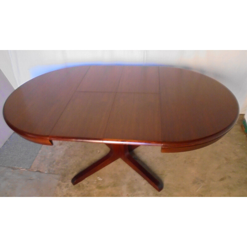 Vintage round extension table with central legs, 1970-1980