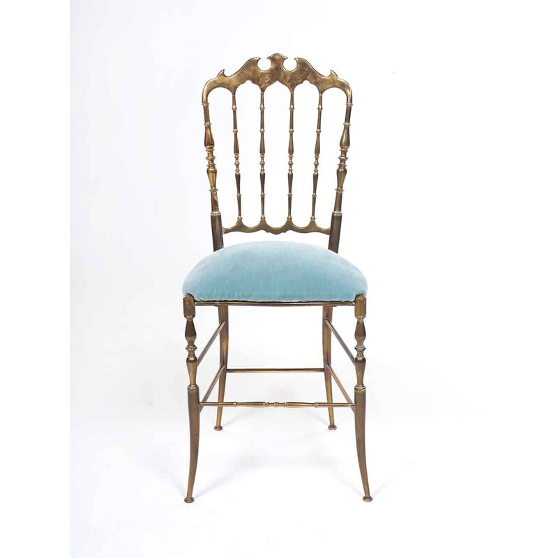 Vintage Chiavari stoel met lichtblauw fluweel