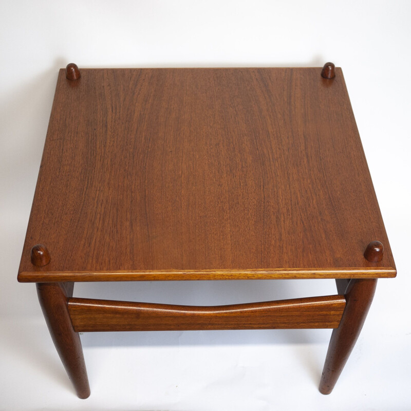 Mid-century scandinavian teak 272 coffee table by Illum Wikkelsø, 1950s