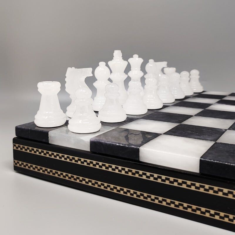 Mid-century black and white chess set in Volterra Alabaster handmade with Box, Italy 1960s