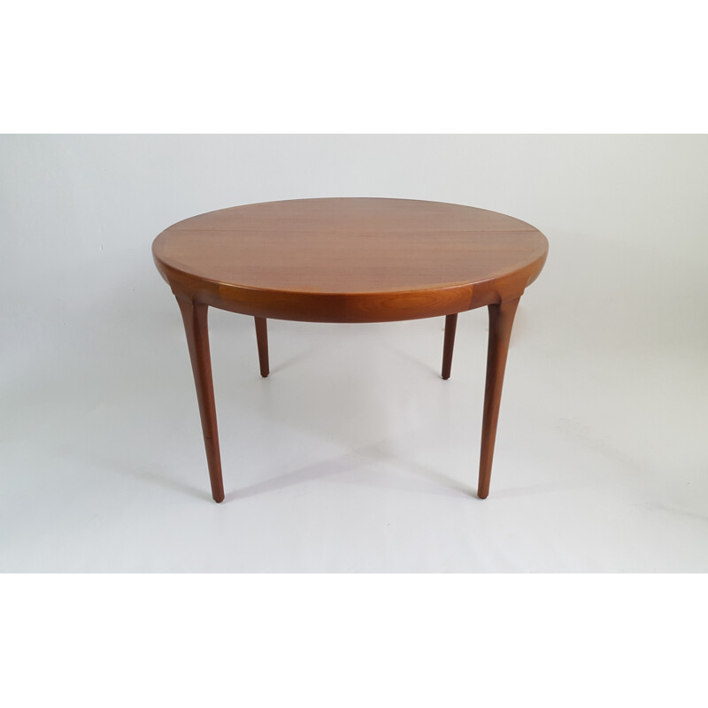 Faarup round table in teak, Ib KOFOD-LARSEN - 1960s
