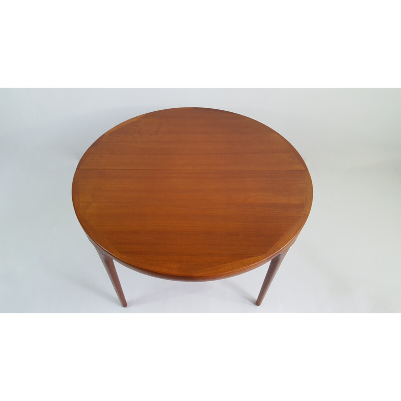 Faarup round table in teak, Ib KOFOD-LARSEN - 1960s