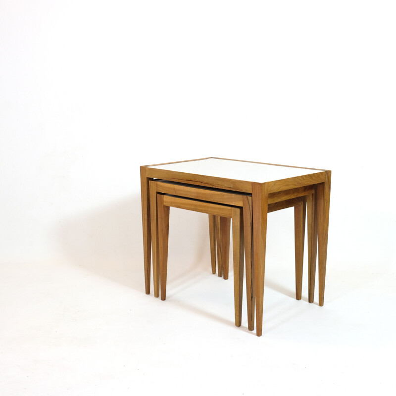 Vintage nesting tables in walnut, 1960