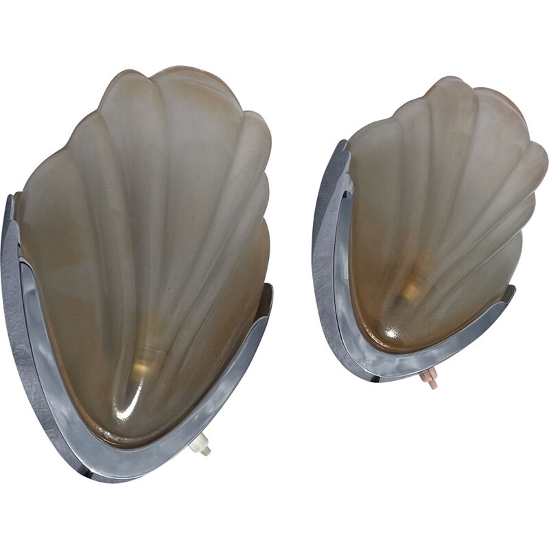Pair of vintage sconces in the shape of a shell