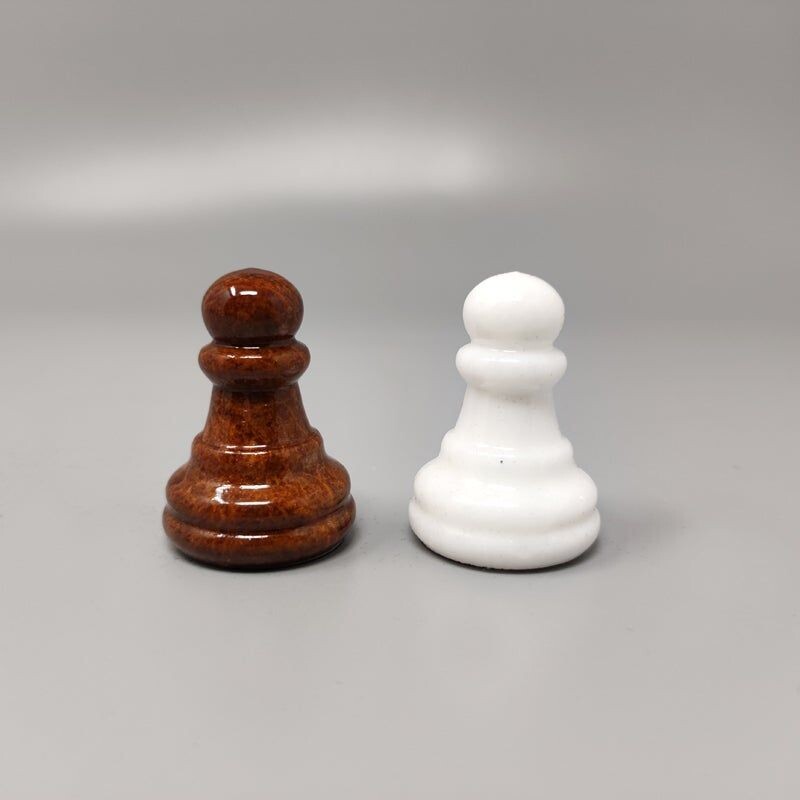 Jeu d'échecs vintage Prodotti brun et blanc en albâtre de Volterra fait à la main, Italie 1970