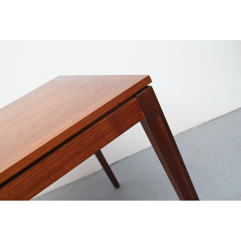 Vintage Couchtisch aus Teakholz, 1960