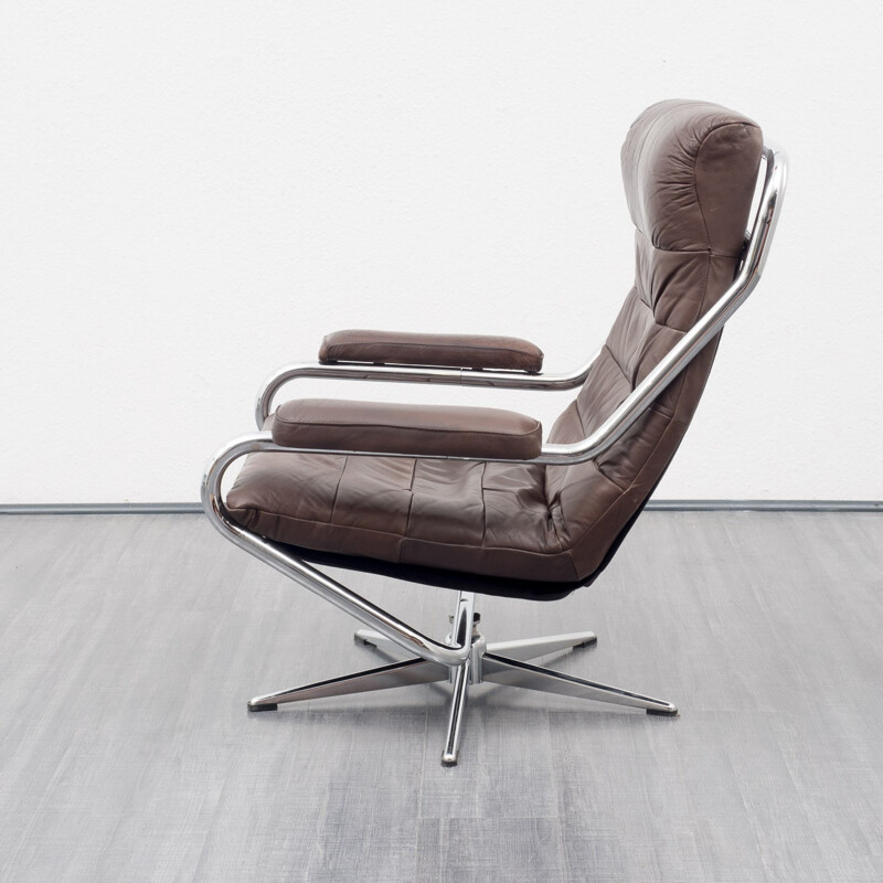 Mid-century armchair in chromed metal and brown leather - 1970s