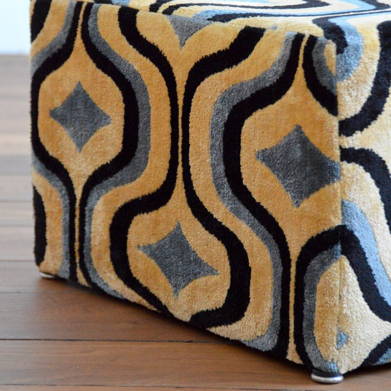 Vintage Italian velvet pouffe, 1970