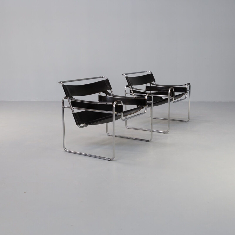 Pair of vintage "wassily" armchairs in black leather by Marcel Breuer for Gavina