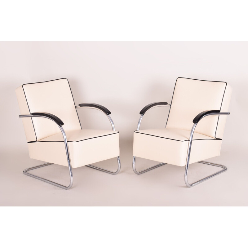 Pair of vintage white Bauhaus armchairs by Mucke Melder, 1930s