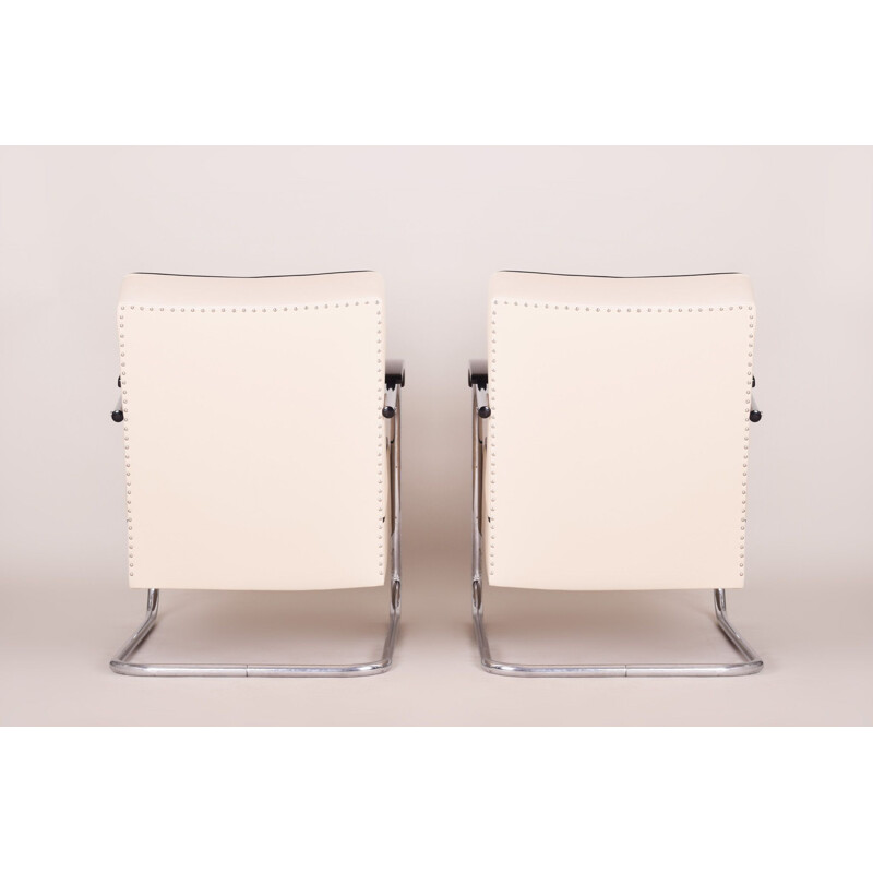 Paar vintage witte Bauhaus fauteuils van Mucke Melder, 1930