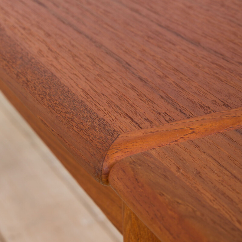 Danish vintage teak dining table with two hidden leaves, 1960s