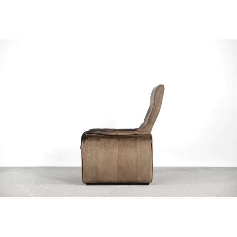 Vintage adjustable buffalo leather armchair by De Sede, Switzerland 1970s
