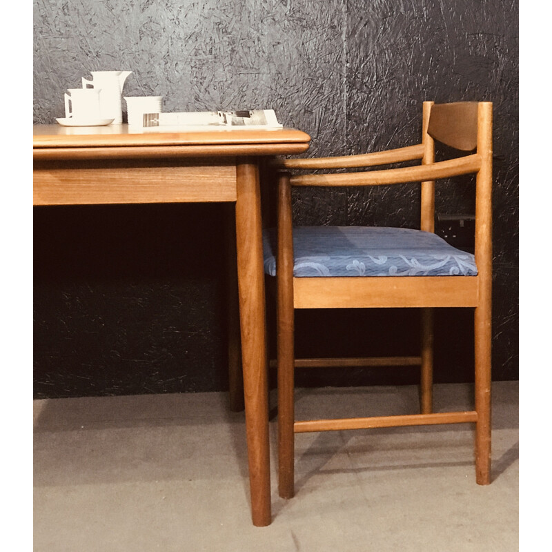 Mid-century teak extending dining table, Denmark 1960s
