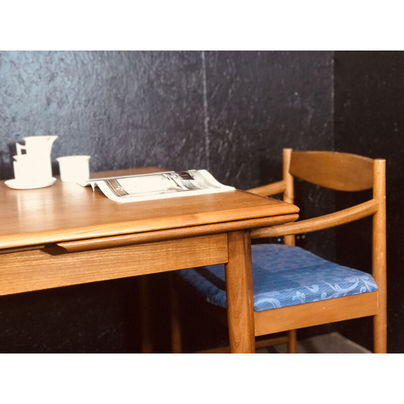 Mid-century teak extending dining table, Denmark 1960s