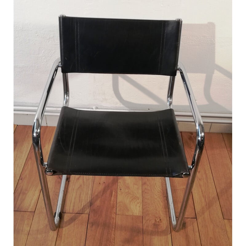 Vintage B34 stoel zwart leer en aluminium frame van Marcel