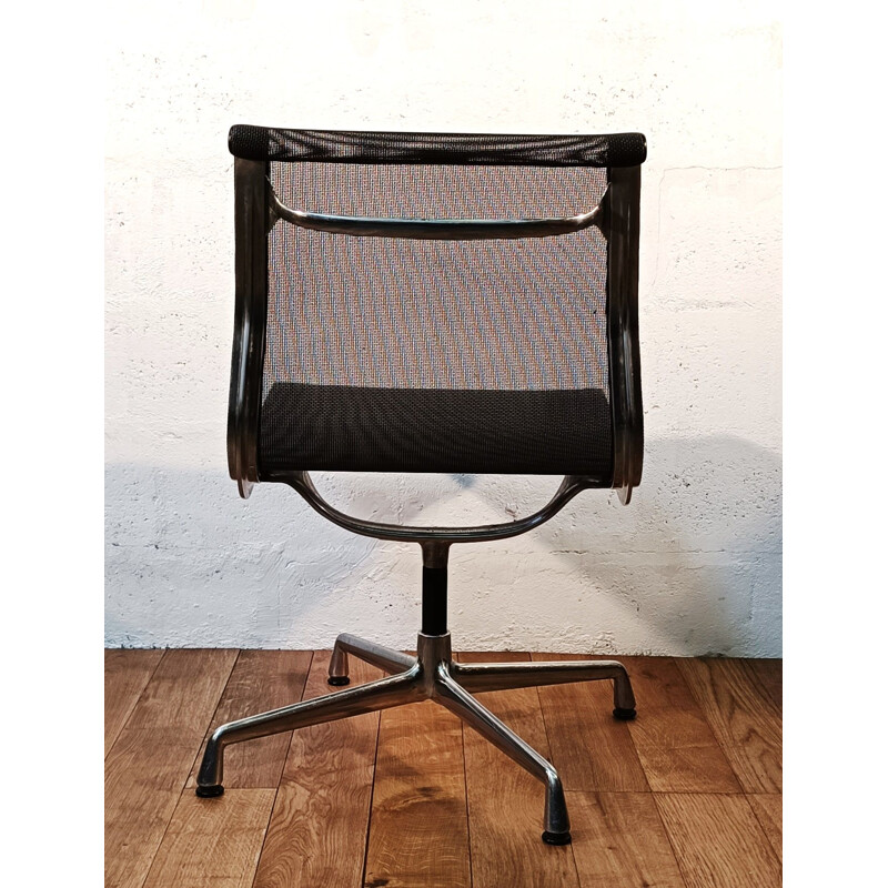 Vintage office chair by Charles & Ray Eames for Vitra