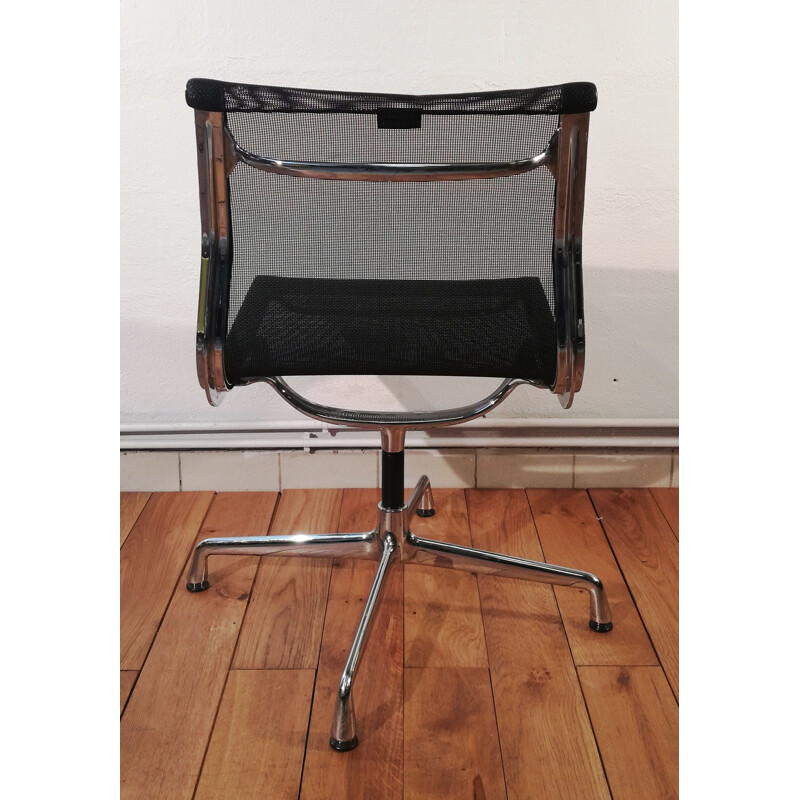 Vintage office chair by Charles & Ray Eames for Vitra