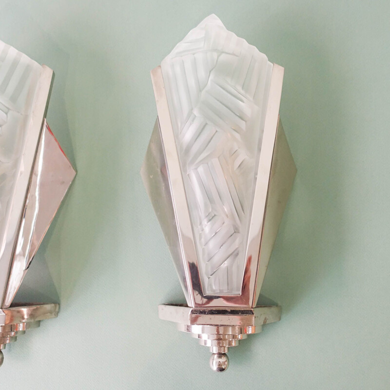 Pair of vintage French frosted glass wall lamps, 1930s