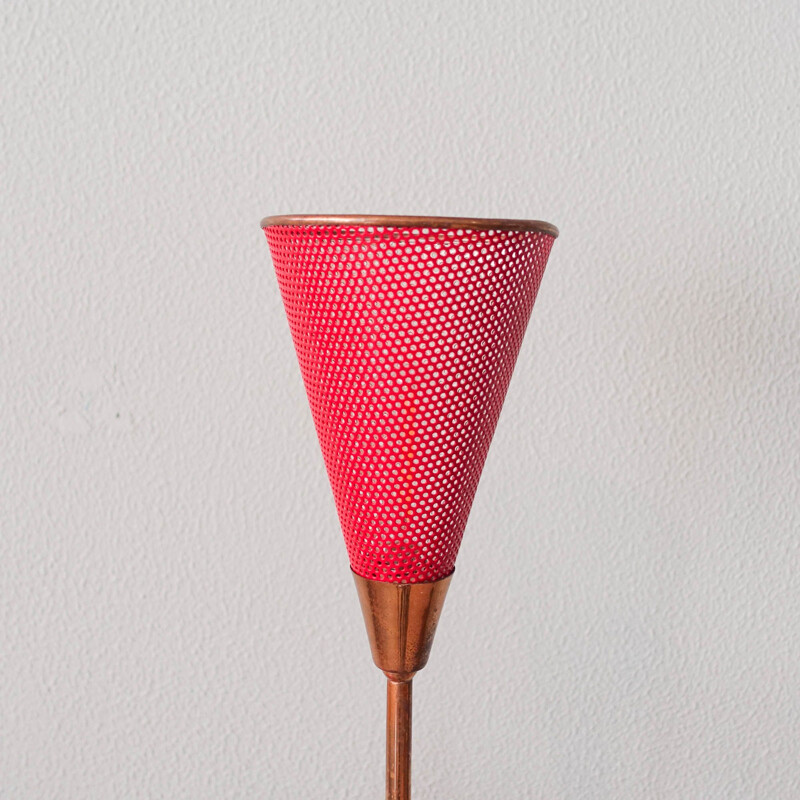 Candeeiro de pé alemão Vintage vermelho e latão, 1950