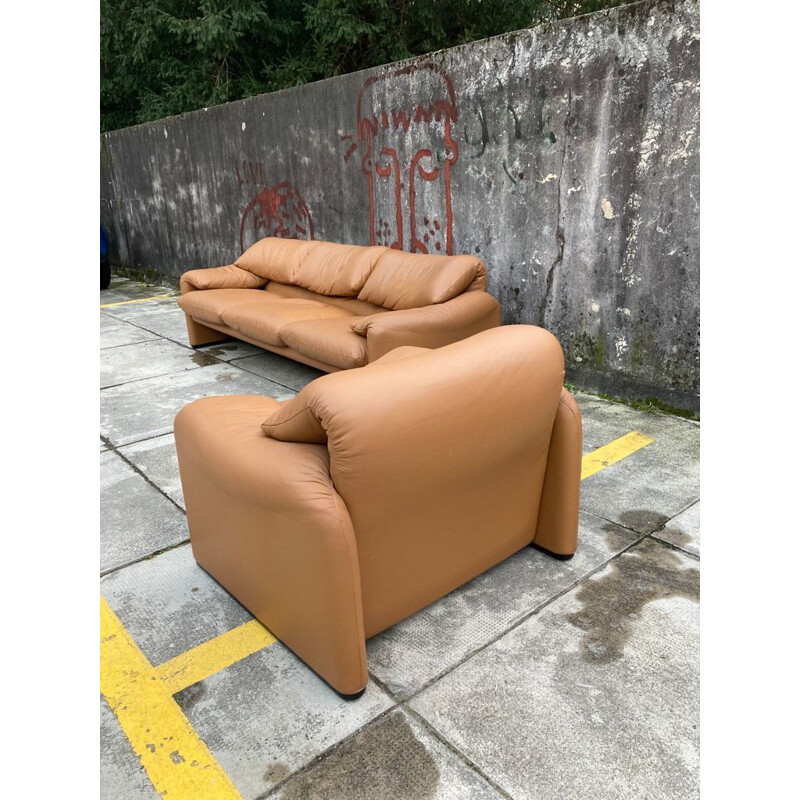 Vintage living room set in cognac leather by Vico Magistretti for Cassina, 1970