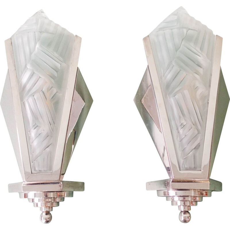 Pair of vintage French frosted glass wall lamps, 1930s