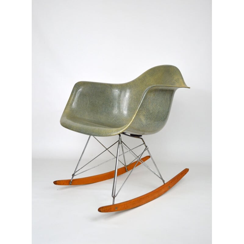 Rocking chair first edition in fiberglass, Charles & Ray EAMES - 1950s