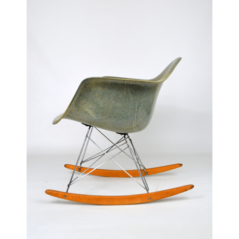 Rocking chair first edition in fiberglass, Charles & Ray EAMES - 1950s