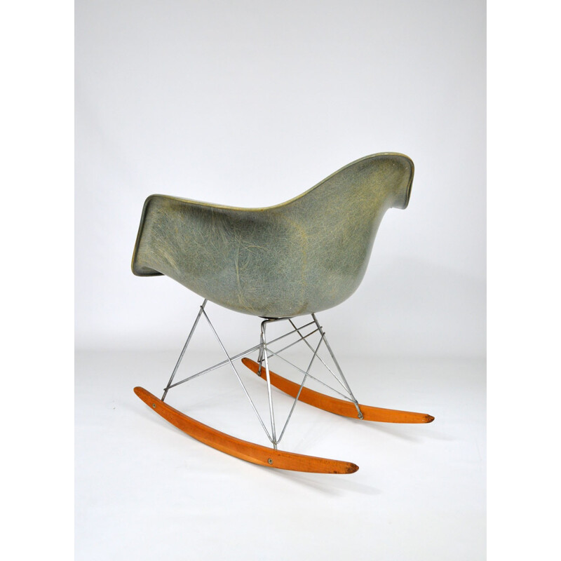 Rocking chair first edition in fiberglass, Charles & Ray EAMES - 1950s