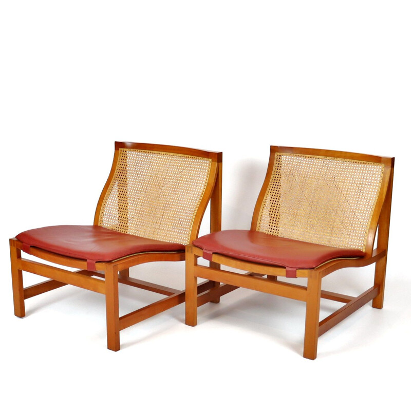 Pair of vintage armchairs "The King Serie" by Rud Thygesen and Johnny Sörensen