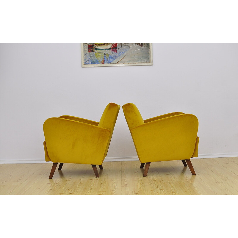 Paire de fauteuils vintage en velours jaune, 1960