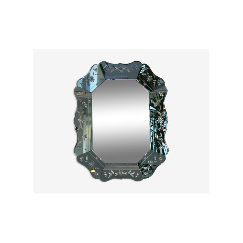 Vintage mirror with facets