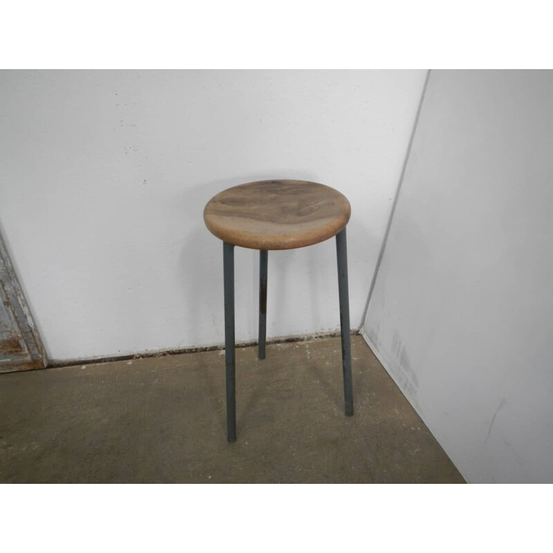 Tabouret vintage à trois pieds